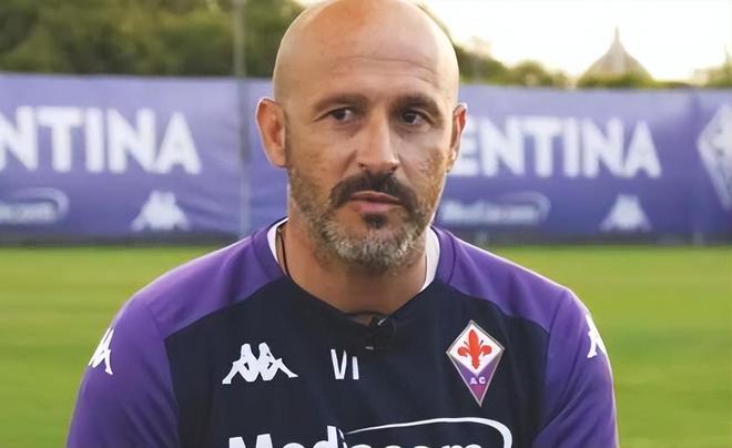 中场核心，B费本赛季英超创造机会和夺回球权次数均为最多