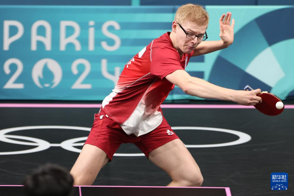 北京队在边 北京队在边